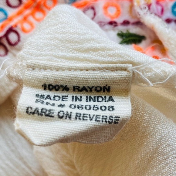 ALTAR’D STATE Bohemian Embroidered Swimsuit Cover Or Blouse Size M NEW - Picture 9 of 9